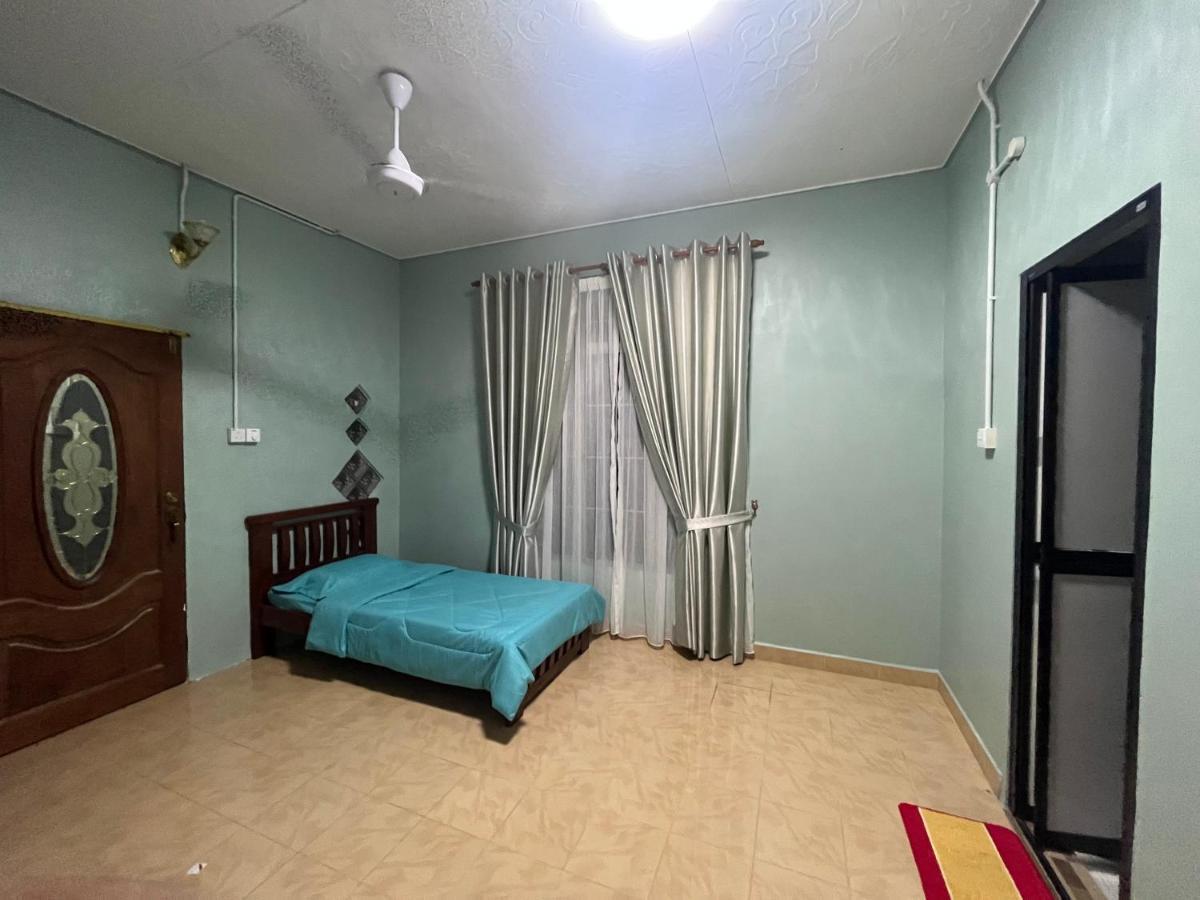 Ahza My Homestay Kemaman Chukai Buitenkant foto